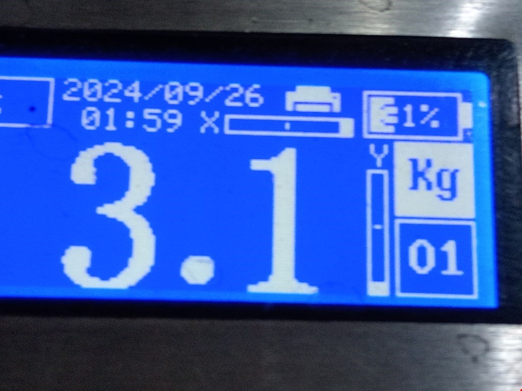 Усилитель переднего бампера (передний) AUDI A4 B6 2001-2005