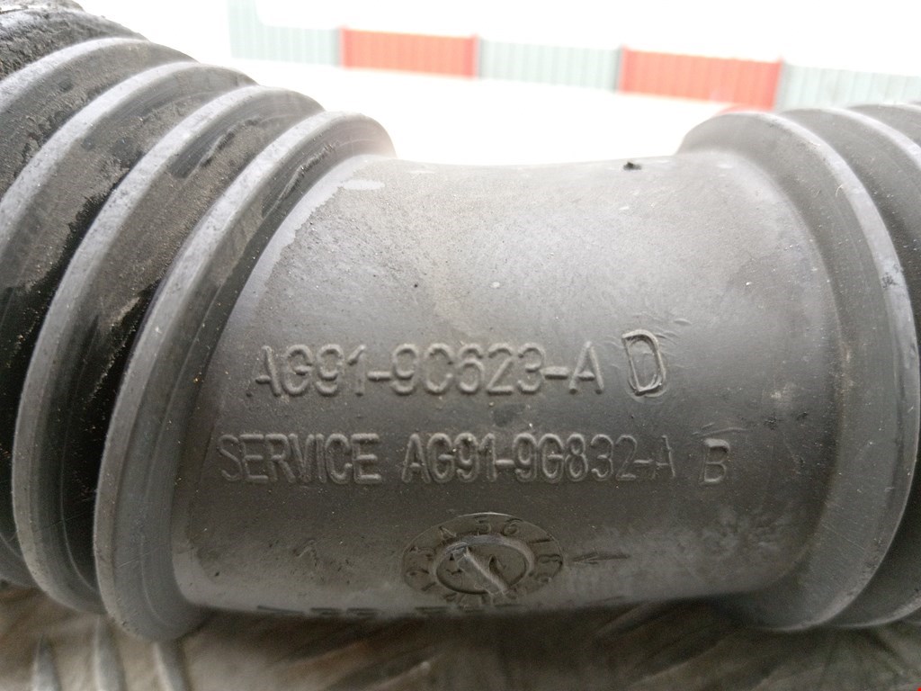 Патрубок интеркулера FORD Galaxy 2006-2015