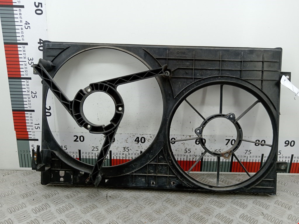 Диффузор (кожух) вентилятора VOLKSWAGEN Golf IV 1997-2003