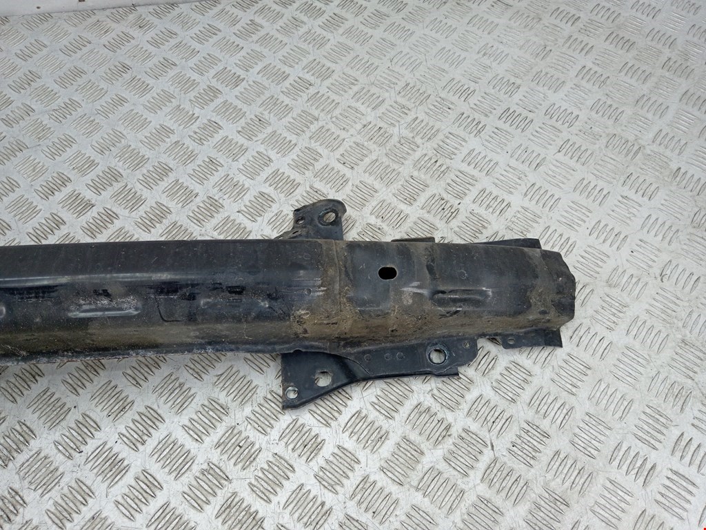 Усилитель переднего бампера (передний) VOLKSWAGEN Golf IV 1997-2003