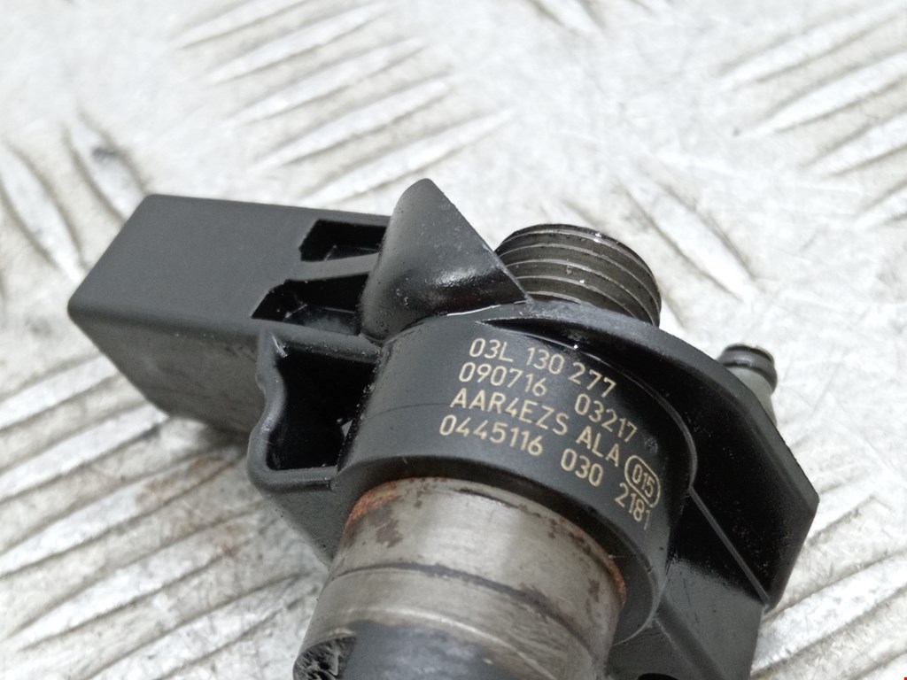 Форсунка дизельная электрическая VOLKSWAGEN Passat B6 2005-2011