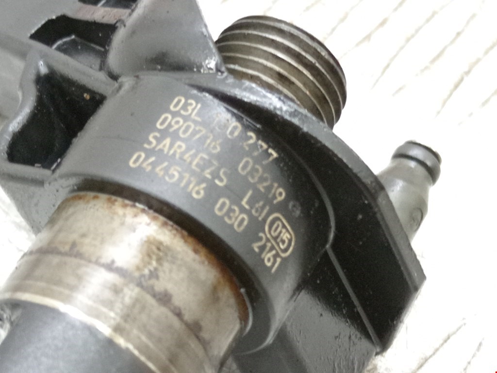 Форсунка дизельная электрическая VOLKSWAGEN Passat B6 2005-2011