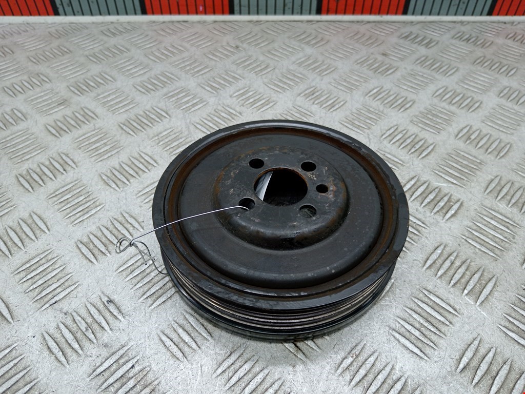 Шестерня коленвала (шкив) VOLKSWAGEN Passat B6 2005-2011