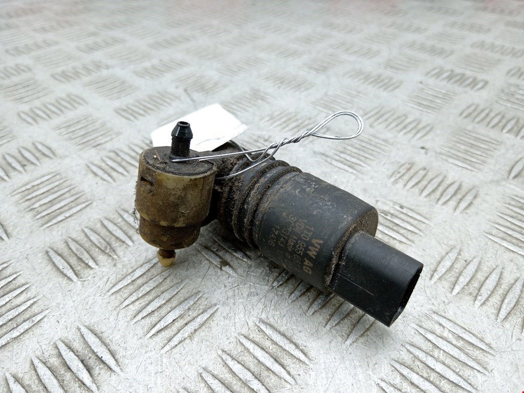 Насос (моторчик) омывателя Volkswagen Touran 1 (2003-2015)