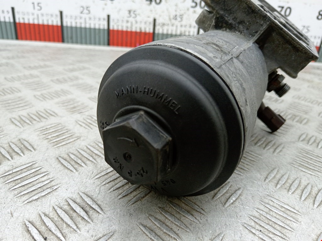 Корпус масляного фильтра VOLKSWAGEN Passat B6 2005-2011