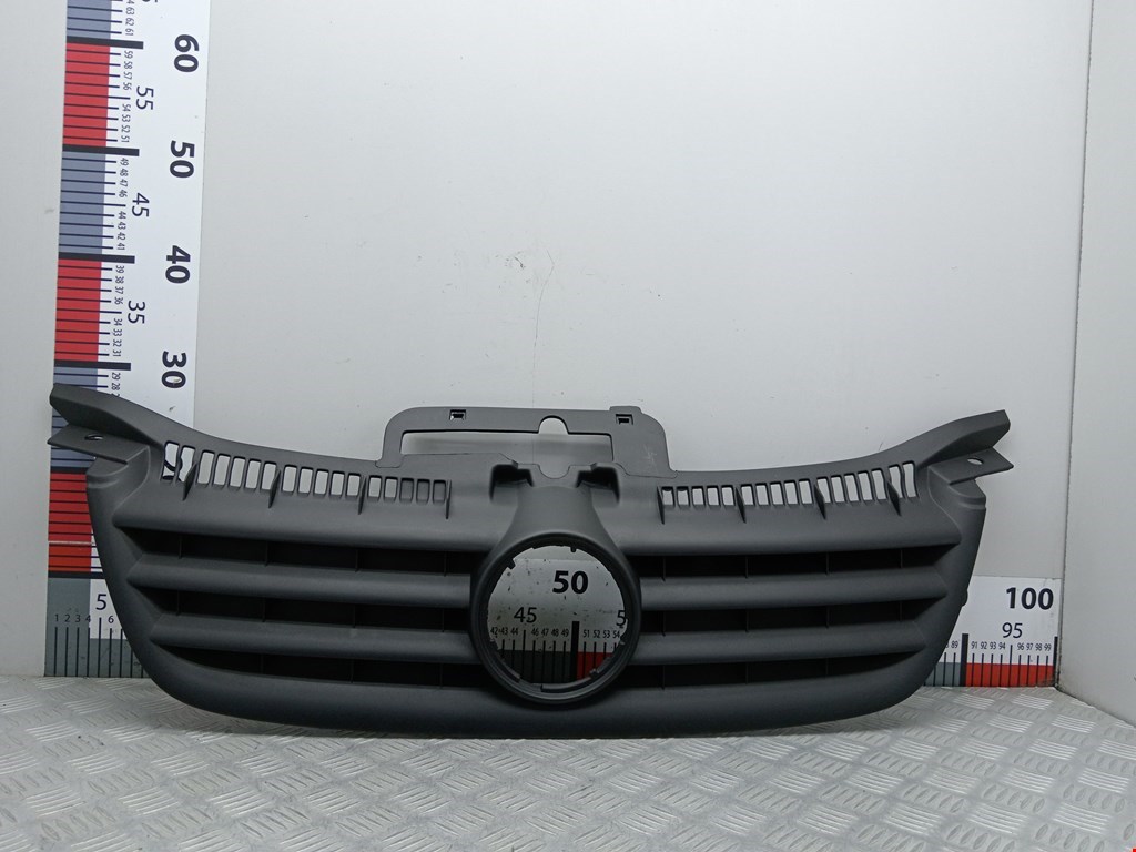 Решетка радиатора VOLKSWAGEN Touran 2003-2010
