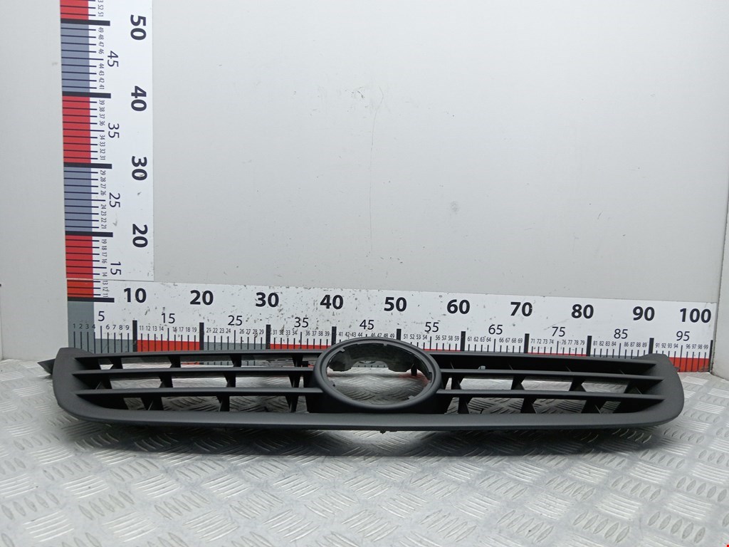 Решетка радиатора VOLKSWAGEN Touran 2003-2010