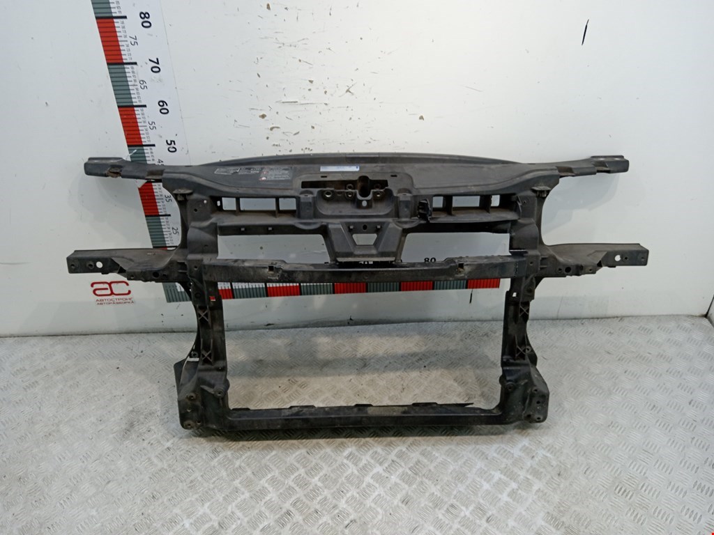 Панель передняя (передняя монтажная панель рамка передняя телевизор) Volkswagen Touran 1 (2003-2015)