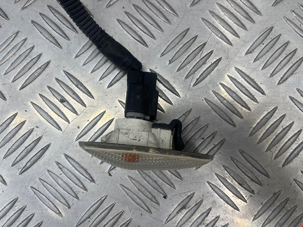 Повторитель на крыло HYUNDAI Tucson l 2004-2010