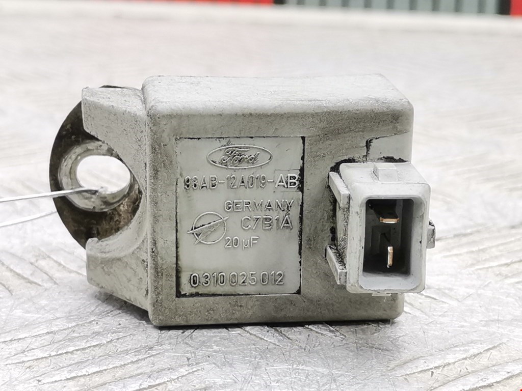 Коммутатор зажигания Ford Mondeo 3 (2000-2007)