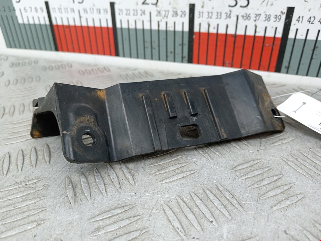 Кронштейн фары правый KIA Carens 2006-2012