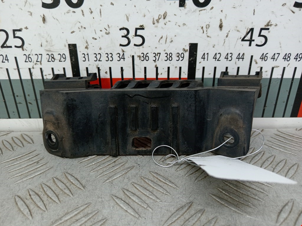 Кронштейн фары левый KIA Carens 2006-2012