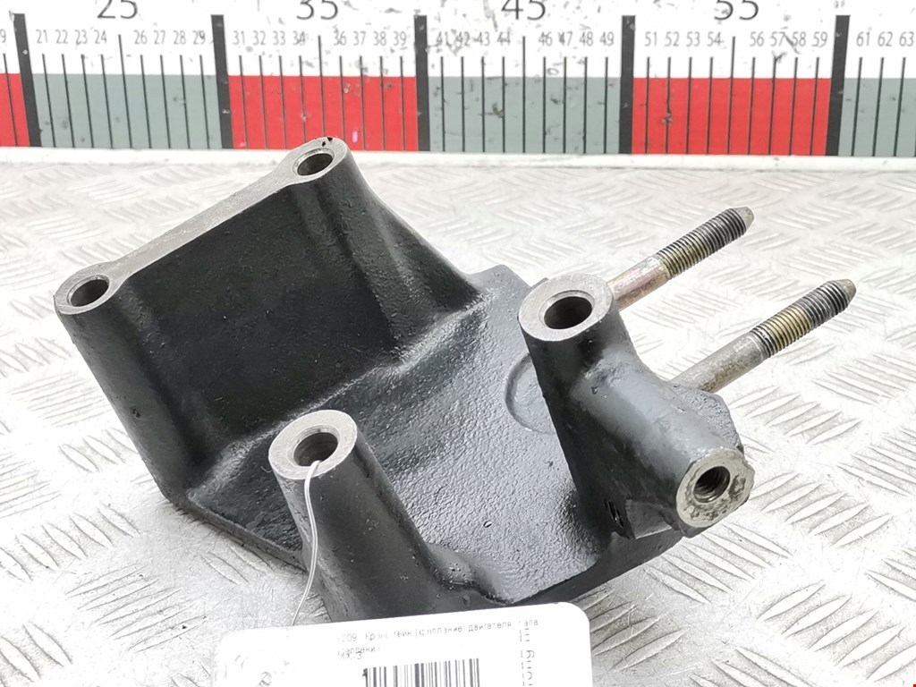 Кронштейн (крепление лапа) двигателя Mitsubishi Space_Star 1 (1998-2005)