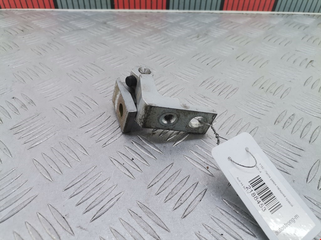 Петля двери передней правой Audi A4 B6 (2000-2006)