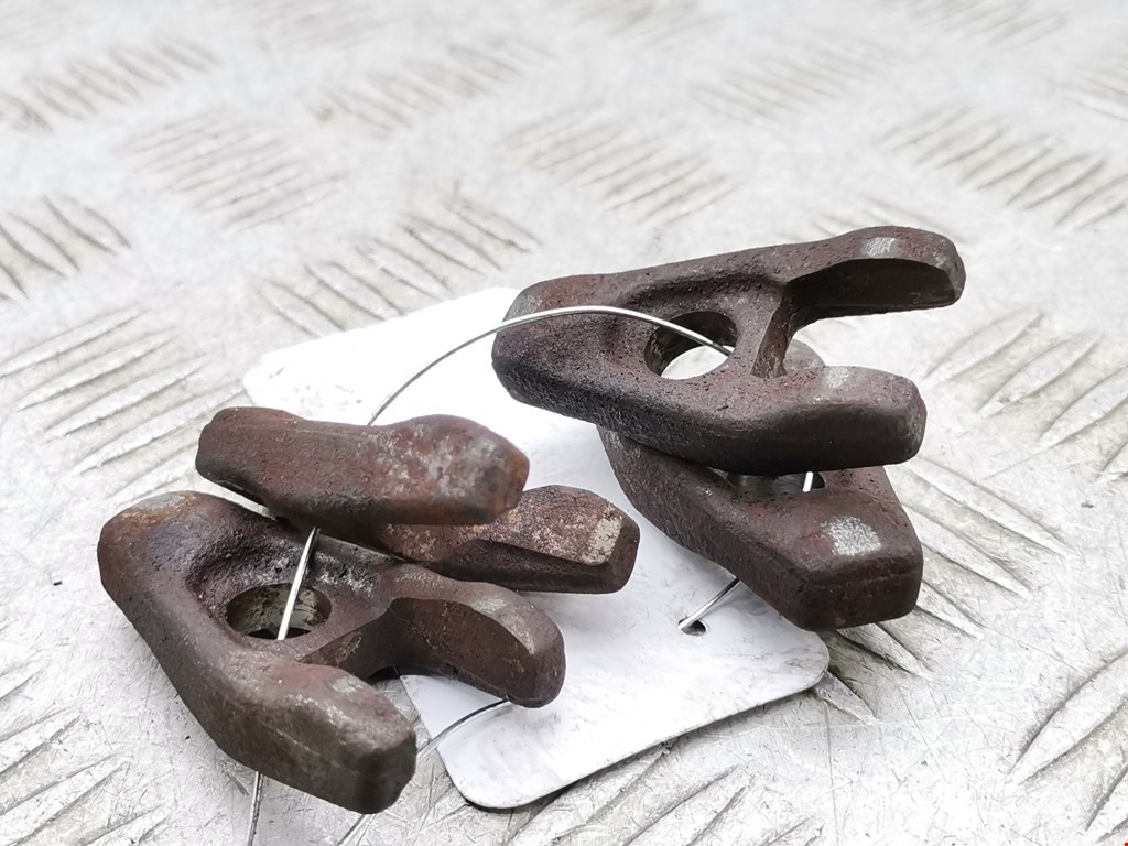 Кронштейн форсунки VOLVO V40 I 1995-2004