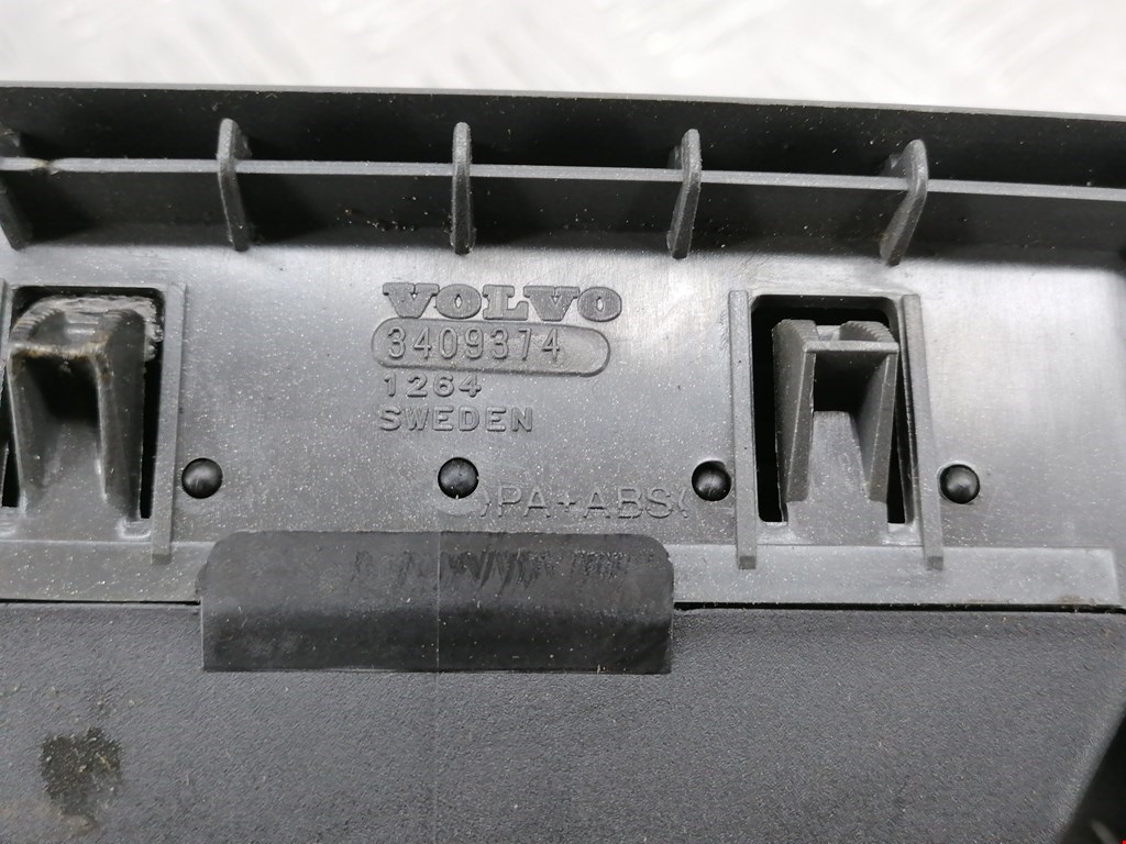 Дефлектор воздушный VOLVO XC70 I 2000-2007