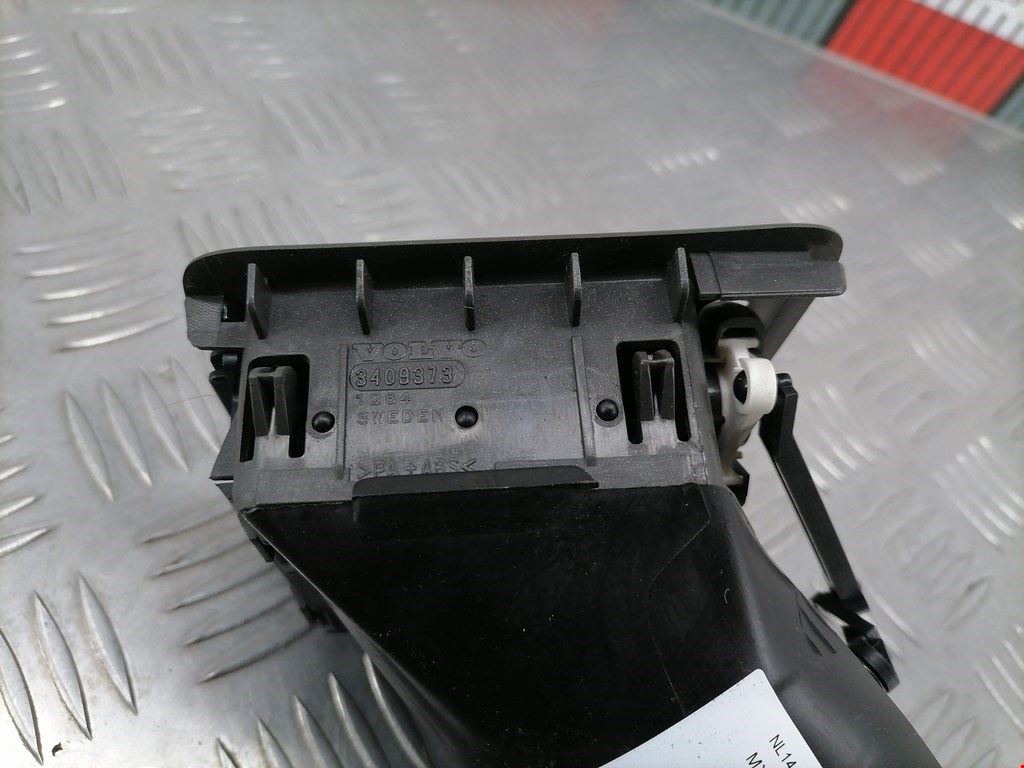 Дефлектор воздушный VOLVO XC70 I 2000-2007