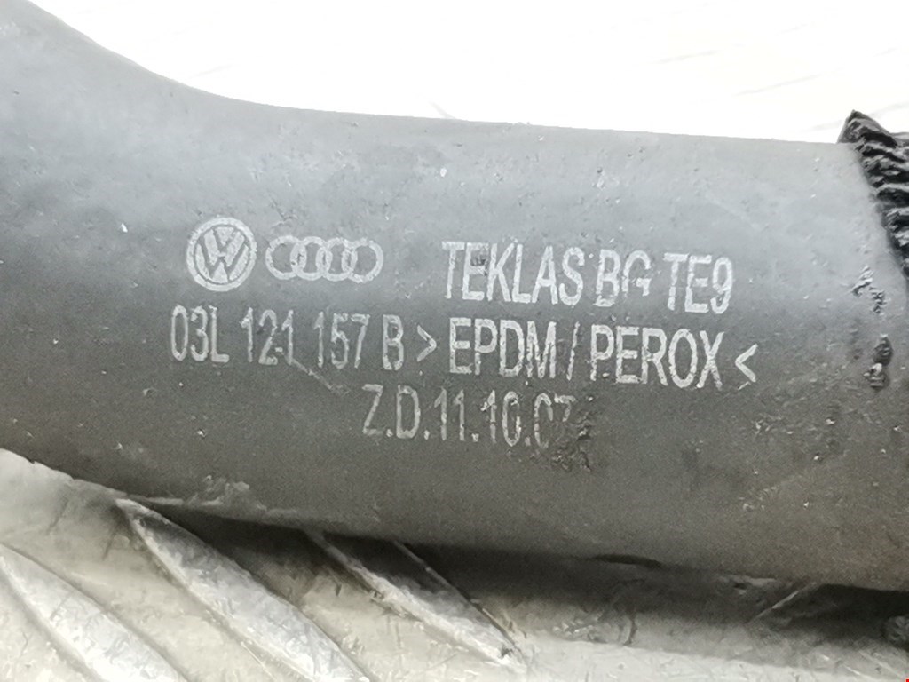 Патрубок AUDI A4 B8 2007-2015