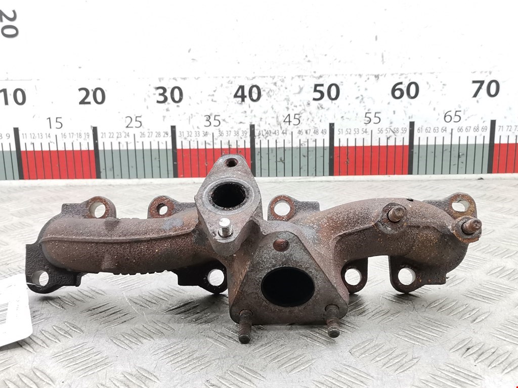 Коллектор выпускной AUDI A4 B8 2007-2015