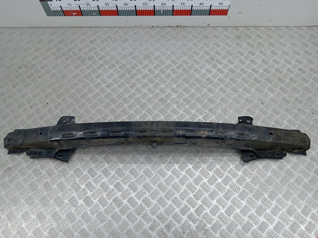 Усилитель переднего бампера (передний) VOLKSWAGEN Golf IV 1997-2003