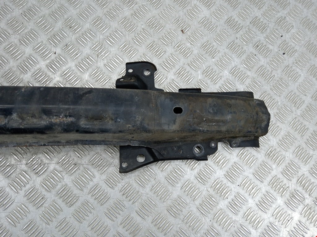 Усилитель переднего бампера (передний) VOLKSWAGEN Golf IV 1997-2003