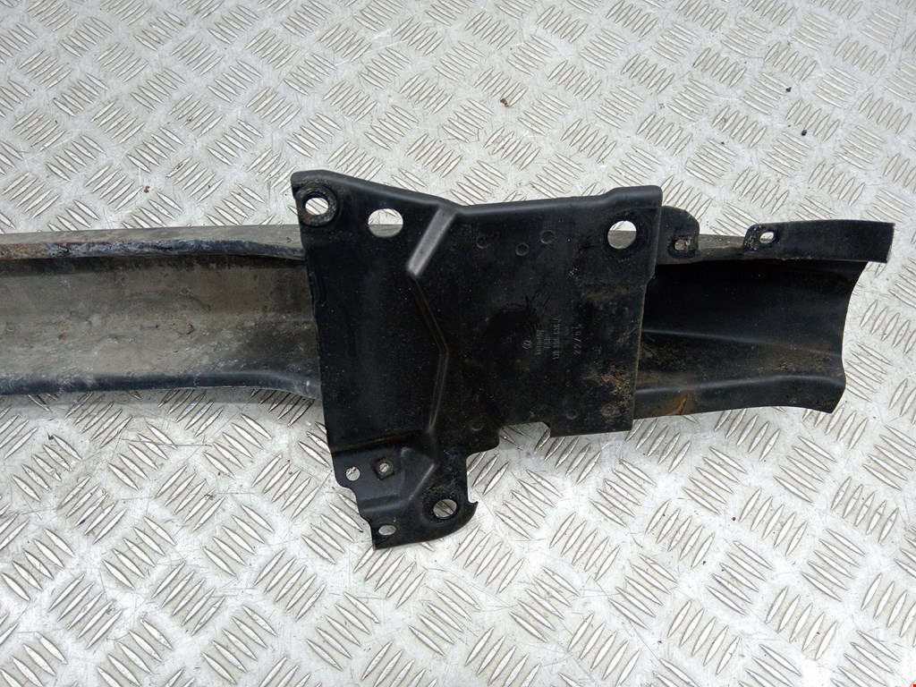 Усилитель переднего бампера (передний) VOLKSWAGEN Golf IV 1997-2003