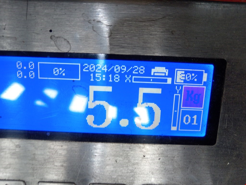 Усилитель переднего бампера (передний) VOLKSWAGEN Golf IV 1997-2003