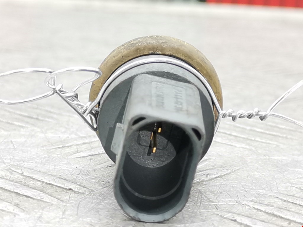 Датчик температуры (охлаждающей жидкости) AUDI A4 B8 2007-2015