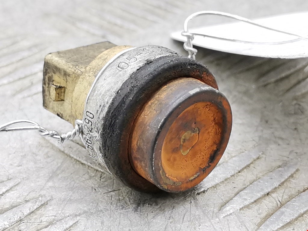 Датчик температуры (охлаждающей жидкости) VOLVO V40 I 1995-2004