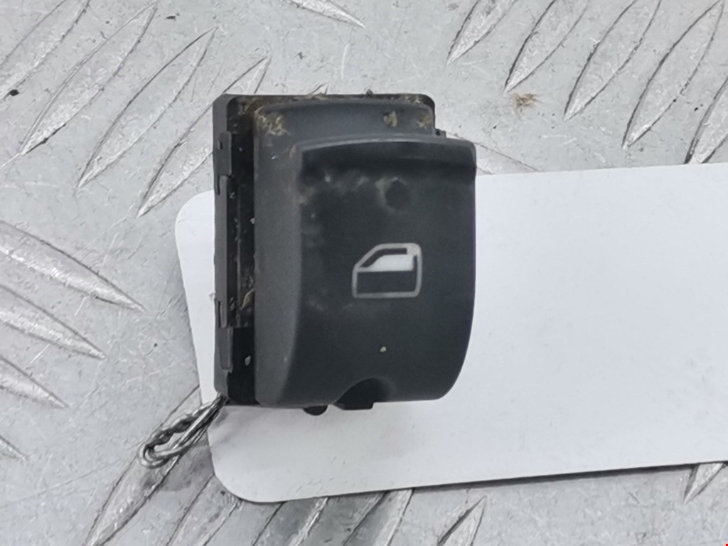 Кнопка стеклоподъемника AUDI A3 8P 2003-2013