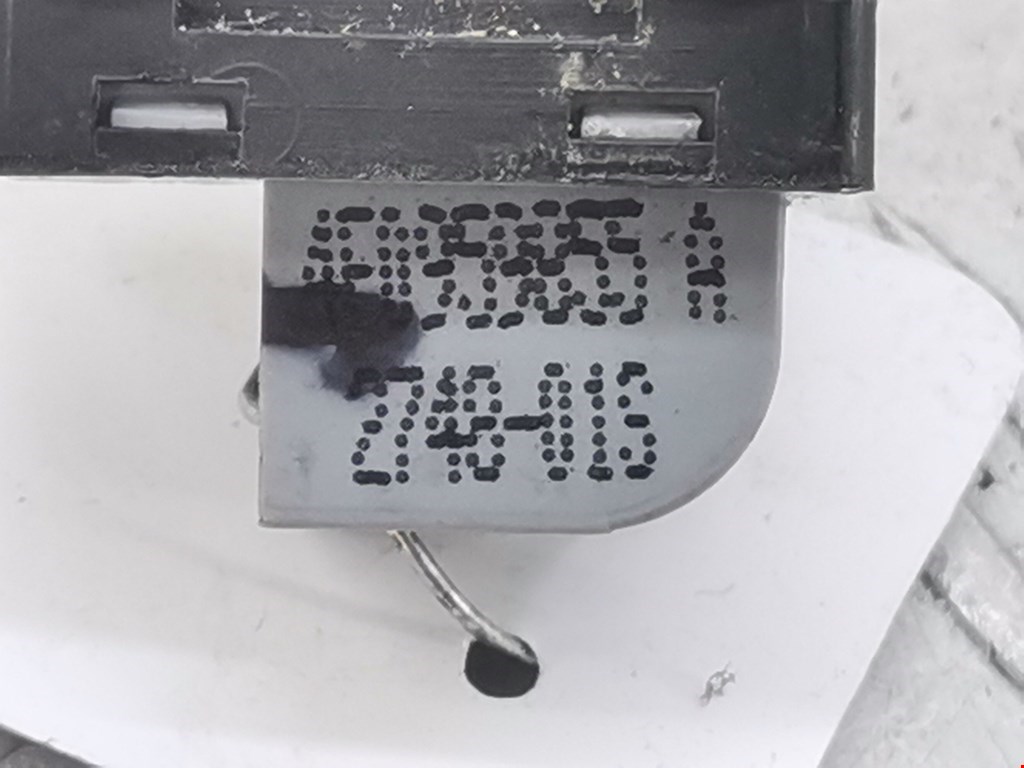 Кнопка стеклоподъемника AUDI A3 8P 2003-2013