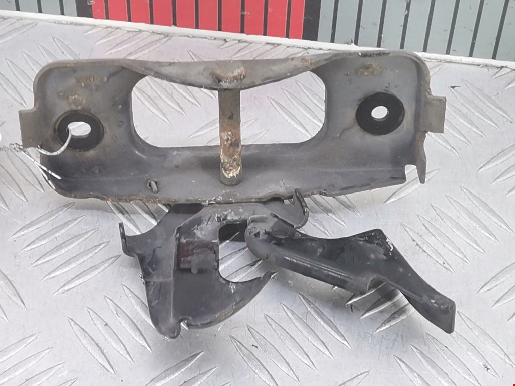 Замок капота CHRYSLER PT Cruser 2000-2010