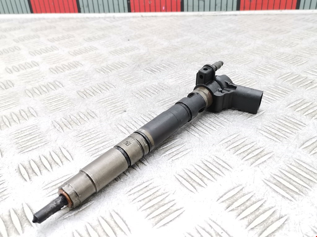 Форсунка дизельная электрическая VOLKSWAGEN Passat B6 2005-2011