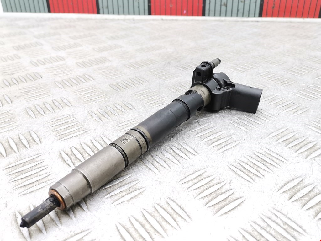 Форсунка дизельная электрическая VOLKSWAGEN Passat B6 2005-2011