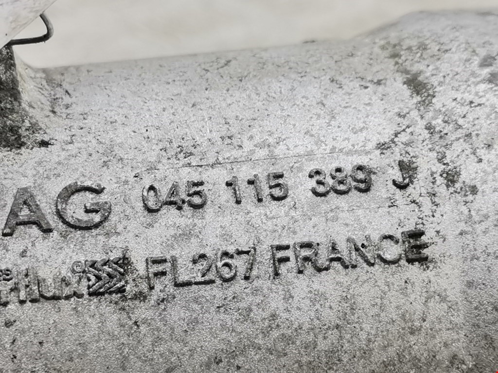 Корпус масляного фильтра AUDI A4 B8 2007-2015