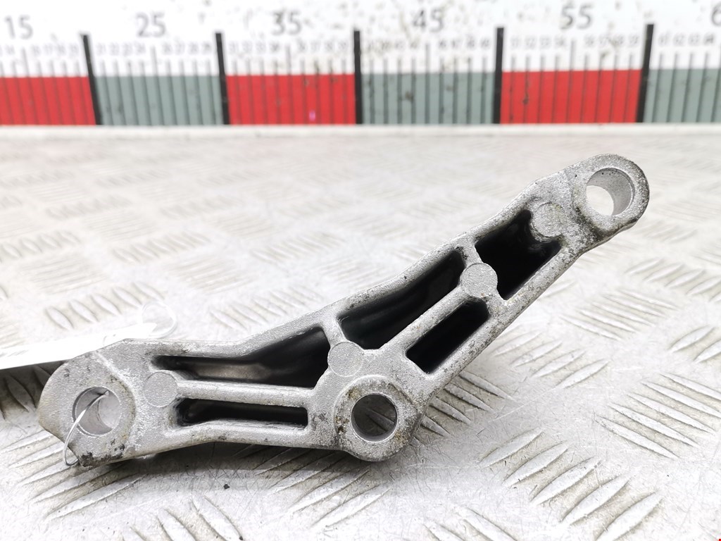 Кронштейн ТНВД BMW 3er E90/E91 2005-2012