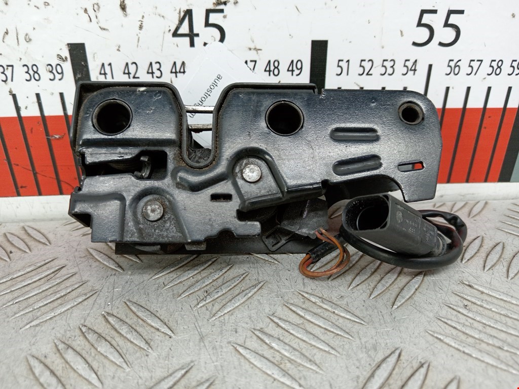 Замок капота SKODA Octavia A5 1Z- 2004-2013