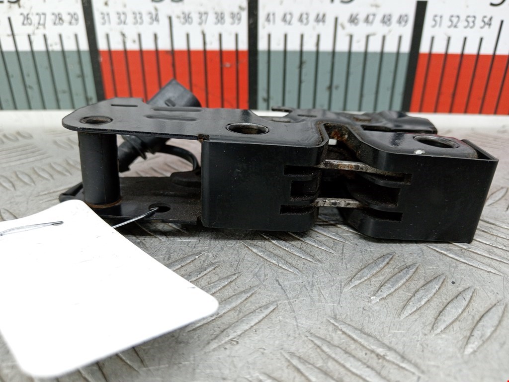 Замок капота SKODA Octavia A5 1Z- 2004-2013