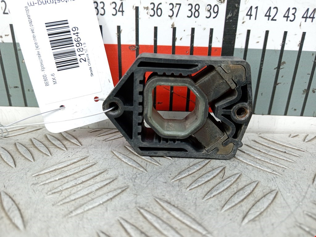 Кронштейн (крепление) радиатора SKODA Octavia A5 1Z- 2004-2013