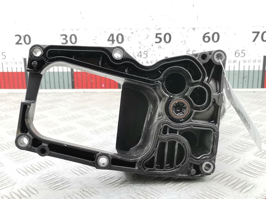 Корпус масляного фильтра BMW 3er E90/E91 2005-2012