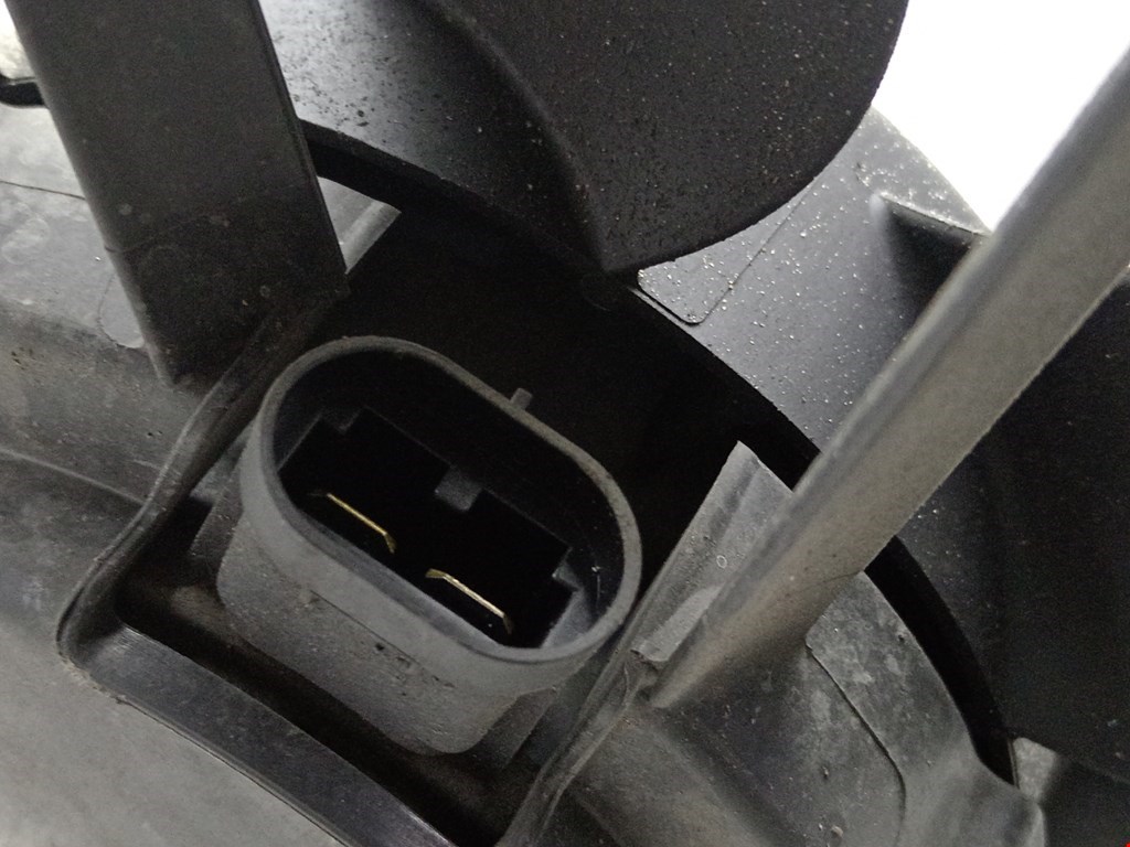 Вентилятор радиатора основного DACIA Sandero 2008-2012