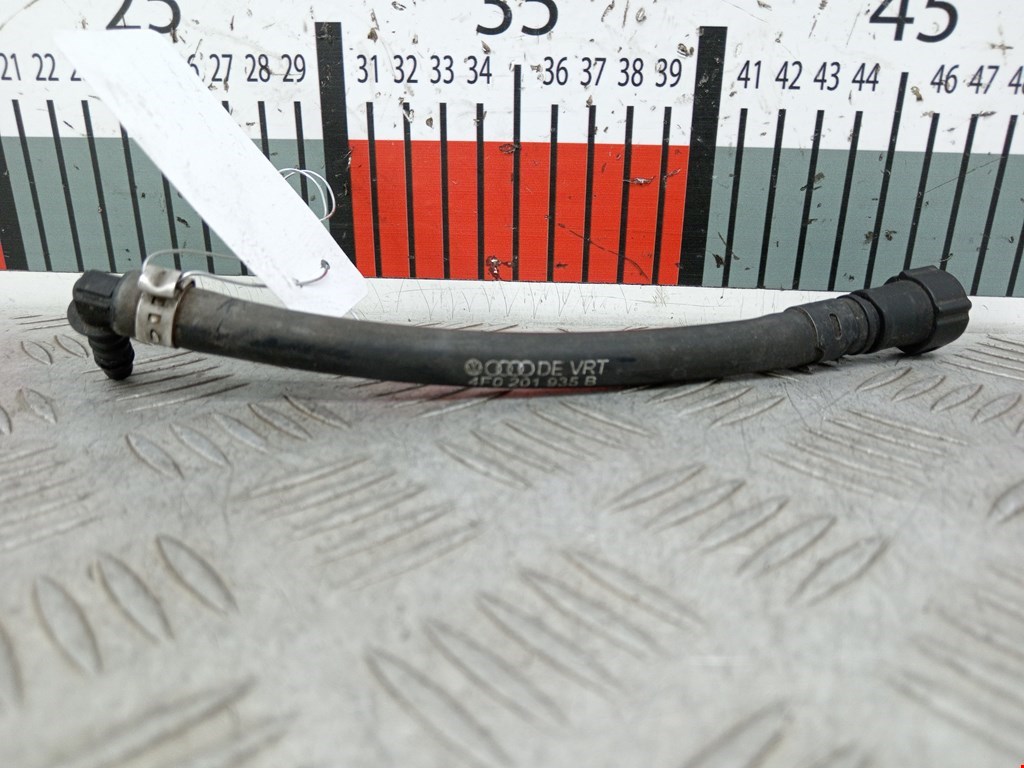 Трубка вакуумная AUDI A6 C6 2004-2010