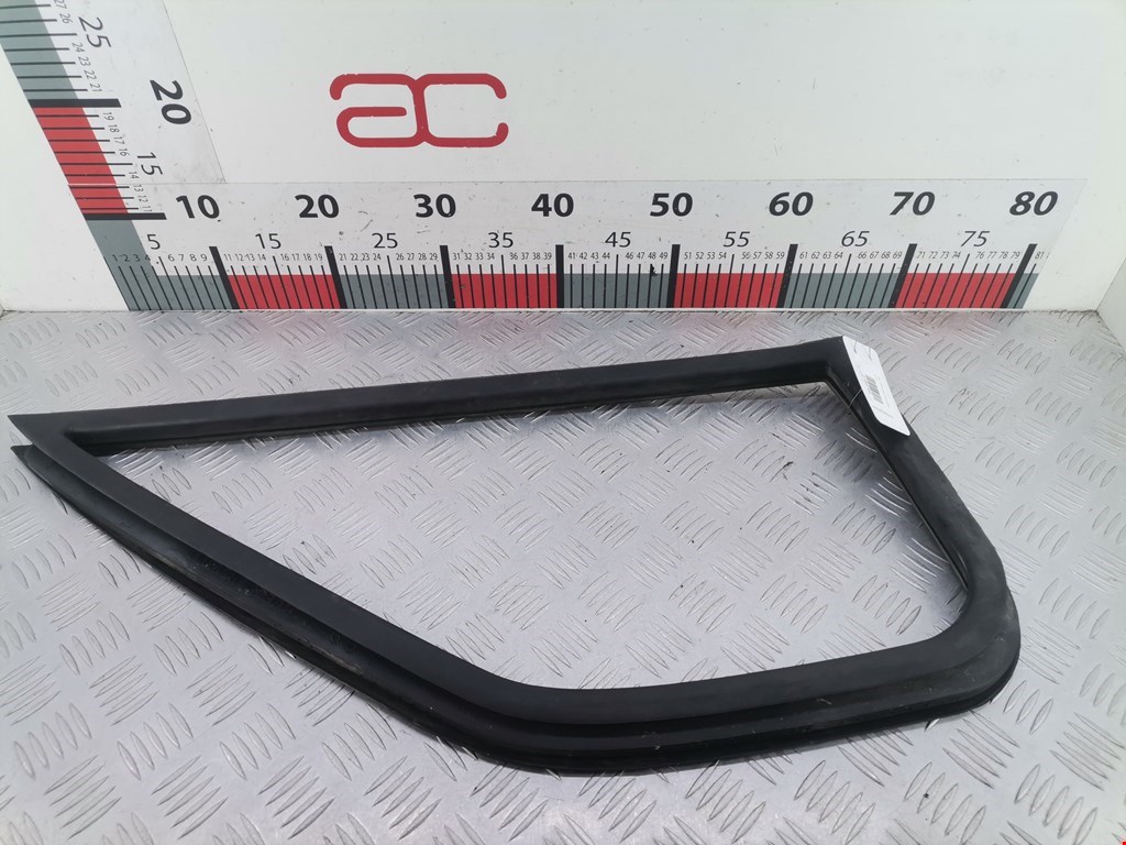 Уплотнитель (внутри) OPEL Movano A 1998-2010