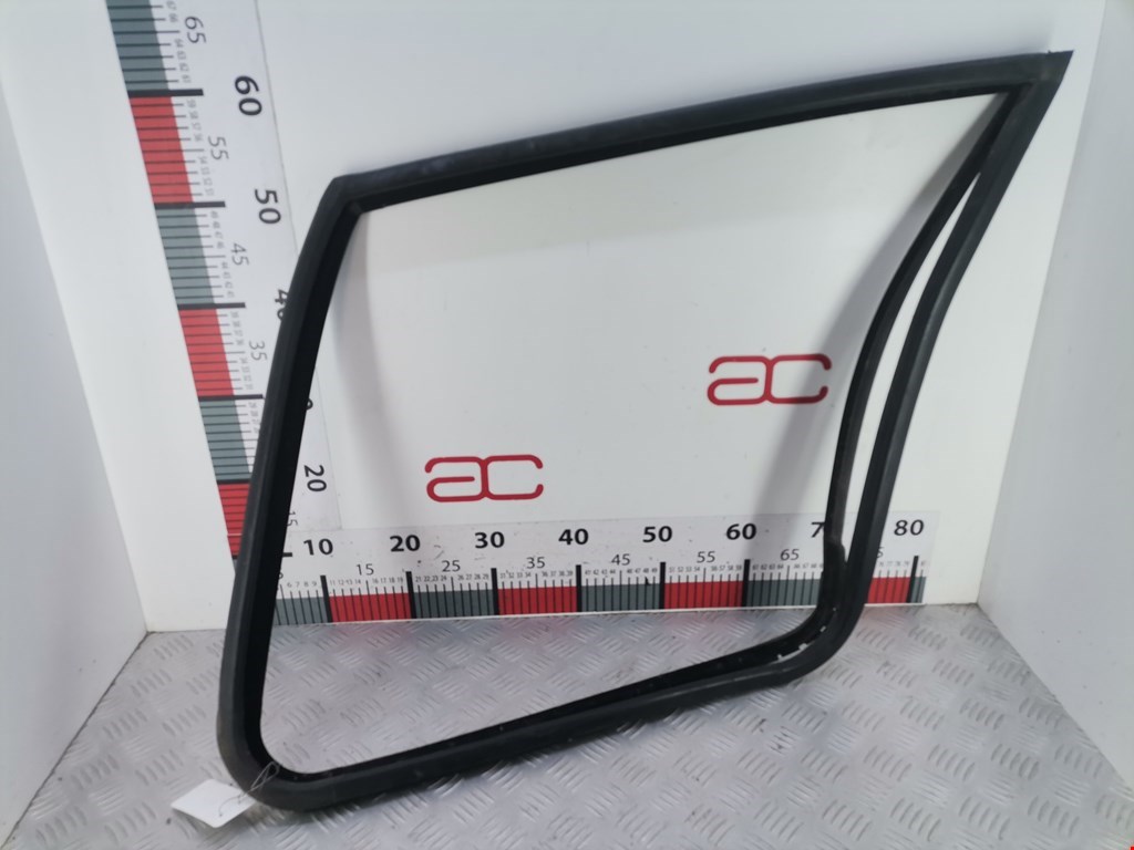 Уплотнитель (внутри) OPEL Movano A 1998-2010