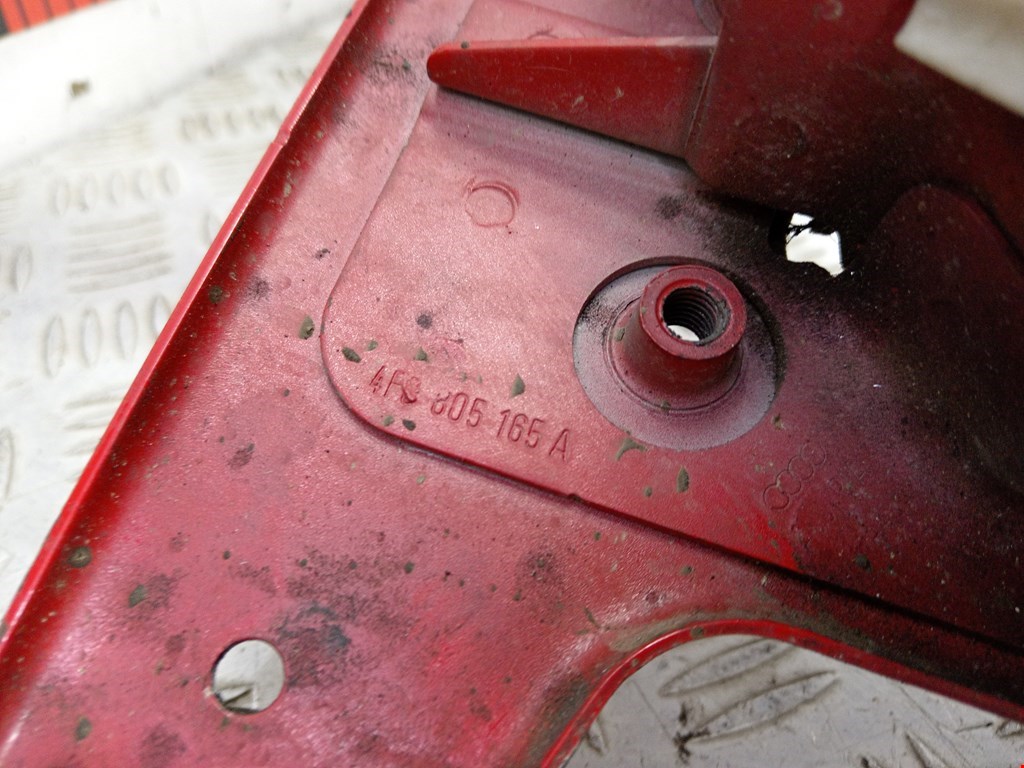 Лонжерон передний левый AUDI A6 C6 2004-2010