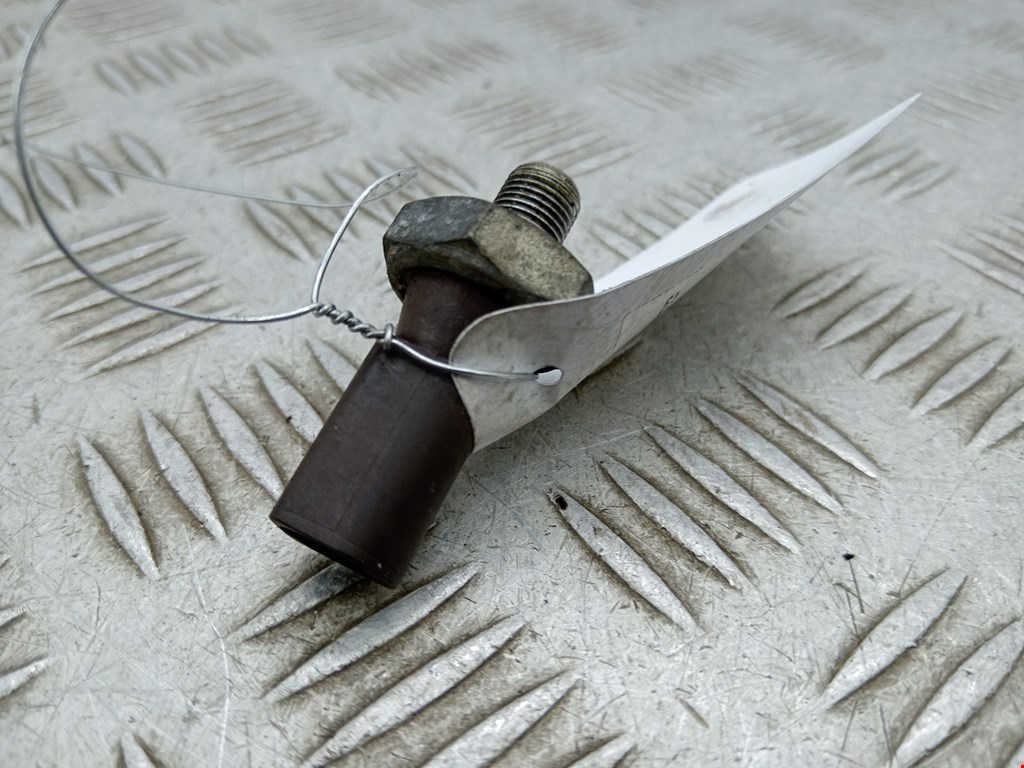 Датчик давления масла VOLKSWAGEN Golf IV 1997-2003