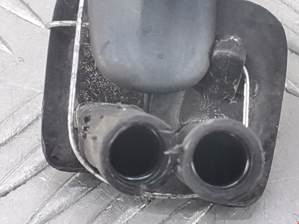 Форсунка омывателя лобового стекла SAAB 9-3 2002-2014