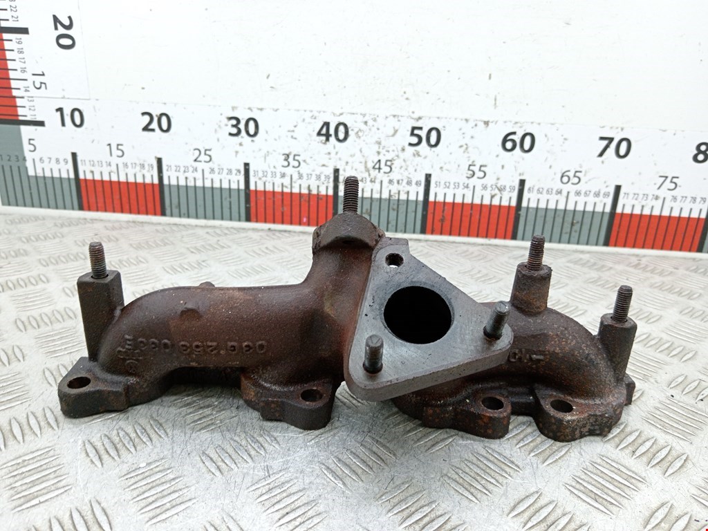 Коллектор выпускной AUDI A6 C6 2004-2010