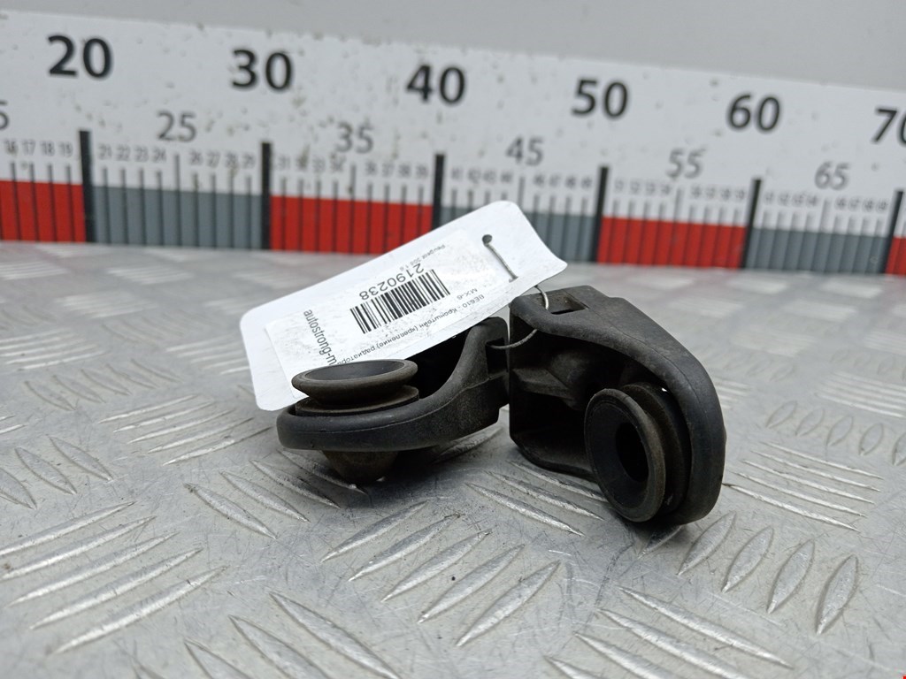 Кронштейн (крепление) радиатора Peugeot 308 (2007-2015)