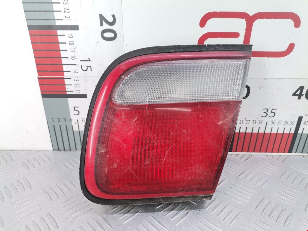Фонарь задний внутренний правый MAZDA Millenia 1995-2002